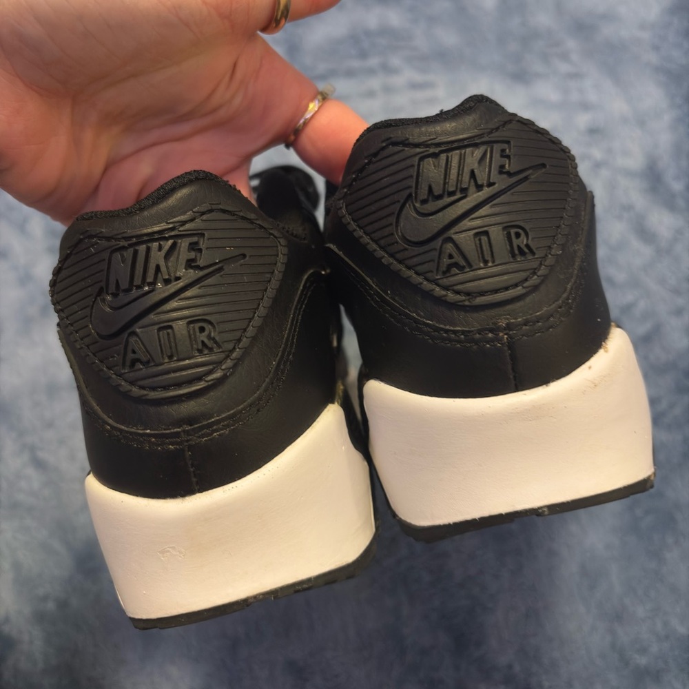Nike Air Max Black and White Tennis Shoes - Picture 6 of 7